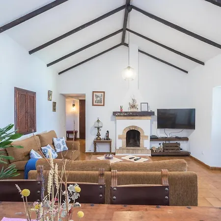 Paredones Farm - Private Pool - Garden Holiday home